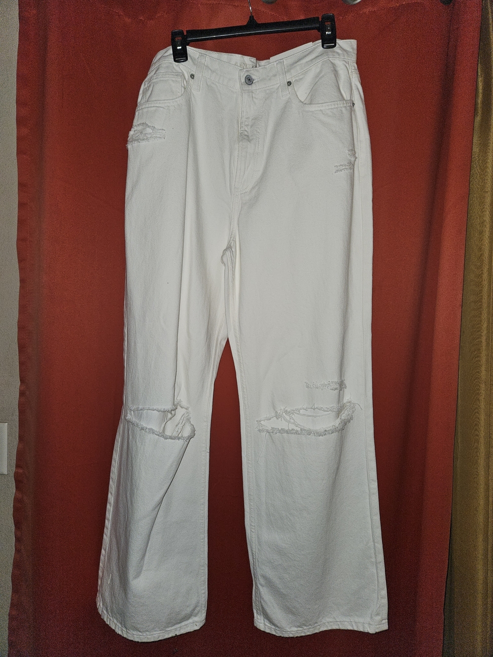 Arizona Jean Company White Distressed Wide-Leg Jeans